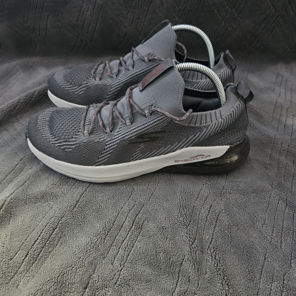 Skechers Men's Skech Air Performance Charcoal Red Running Shoes Size 11.5.